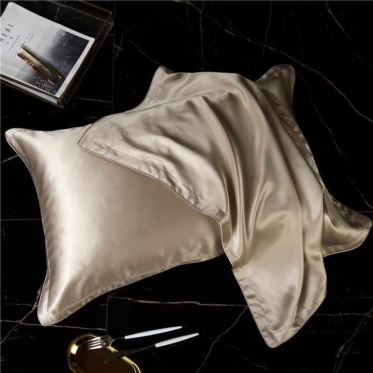 Single-Side Silk Pillowcase - Spliced Envelope Design